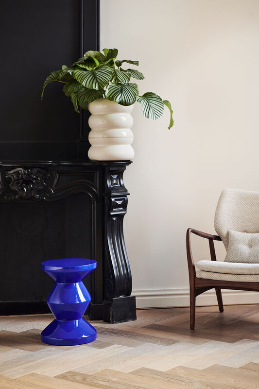 
Fauteuil design massif « Peggy » - Beige
