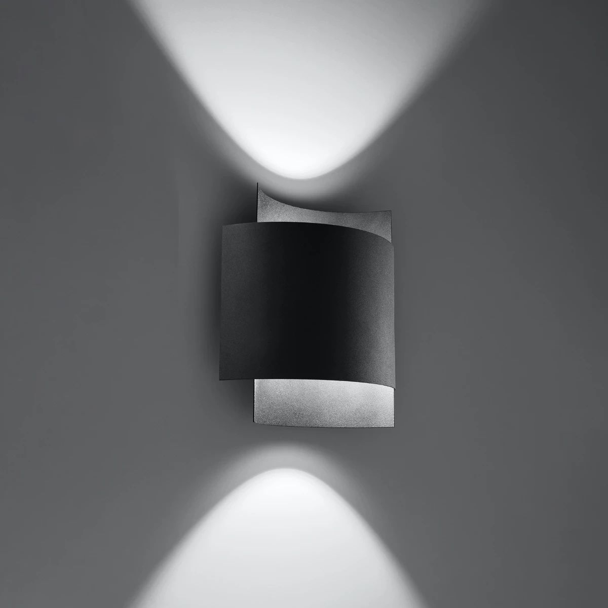 
Lampada da parete di design «Impact» - Nero