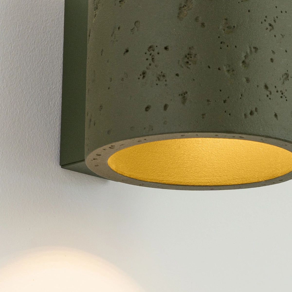 
Design Wandlampe „Orbis“ - Olivgrün