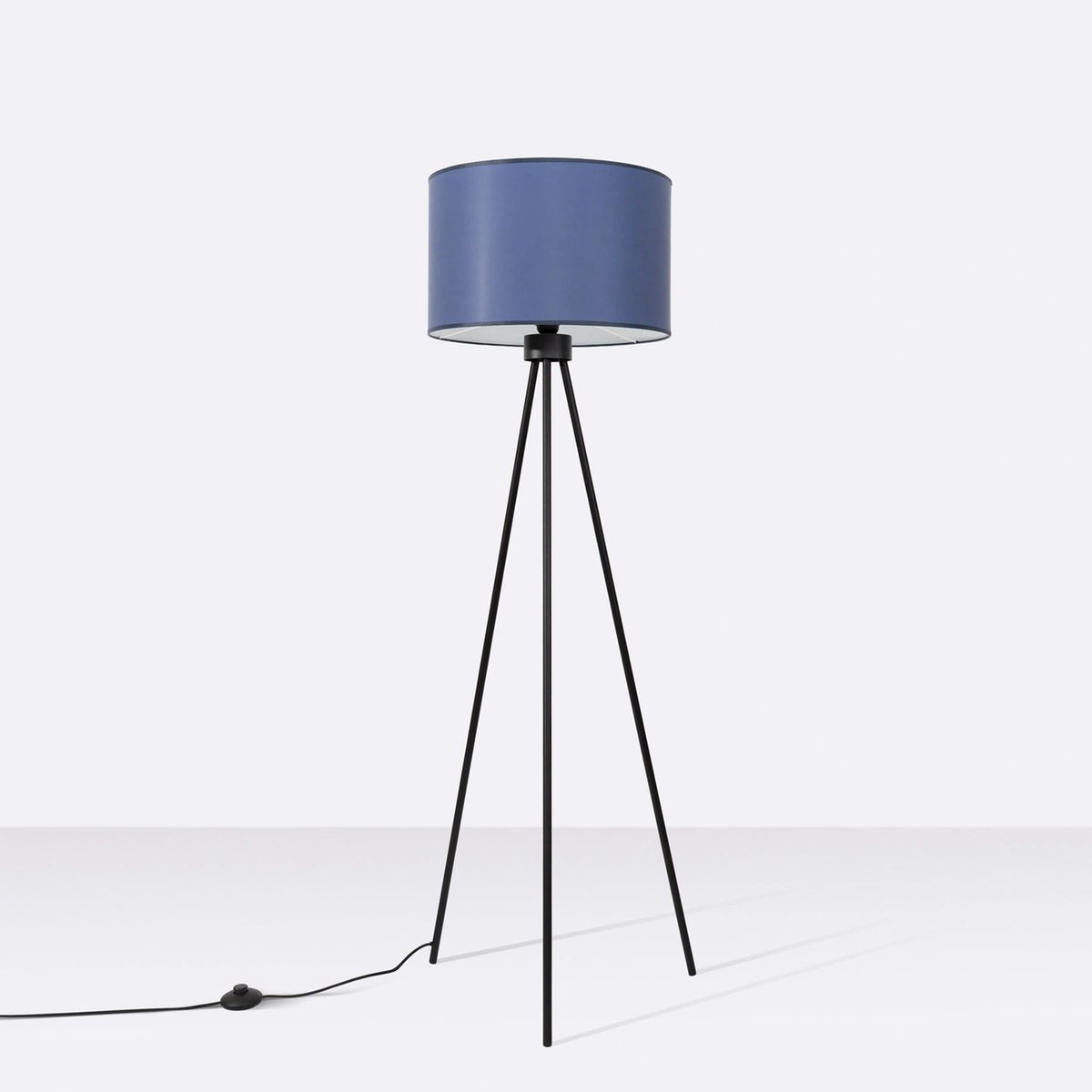 
Design Stehlampe „Nevia“ - Marineblau/Schwarz