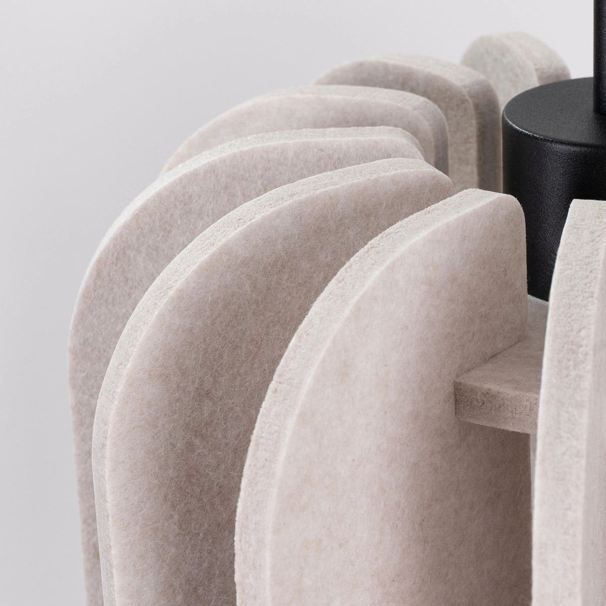 
Lampada a sospensione di design „Mula“ - Beige/Nero / Ø 27 cm