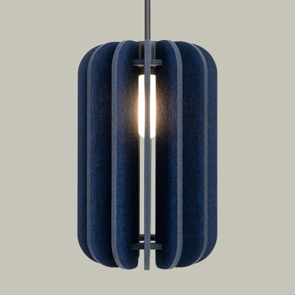 
Lampada a sospensione di design „Mula“ - Blu navy/Nero / Ø 27 cm