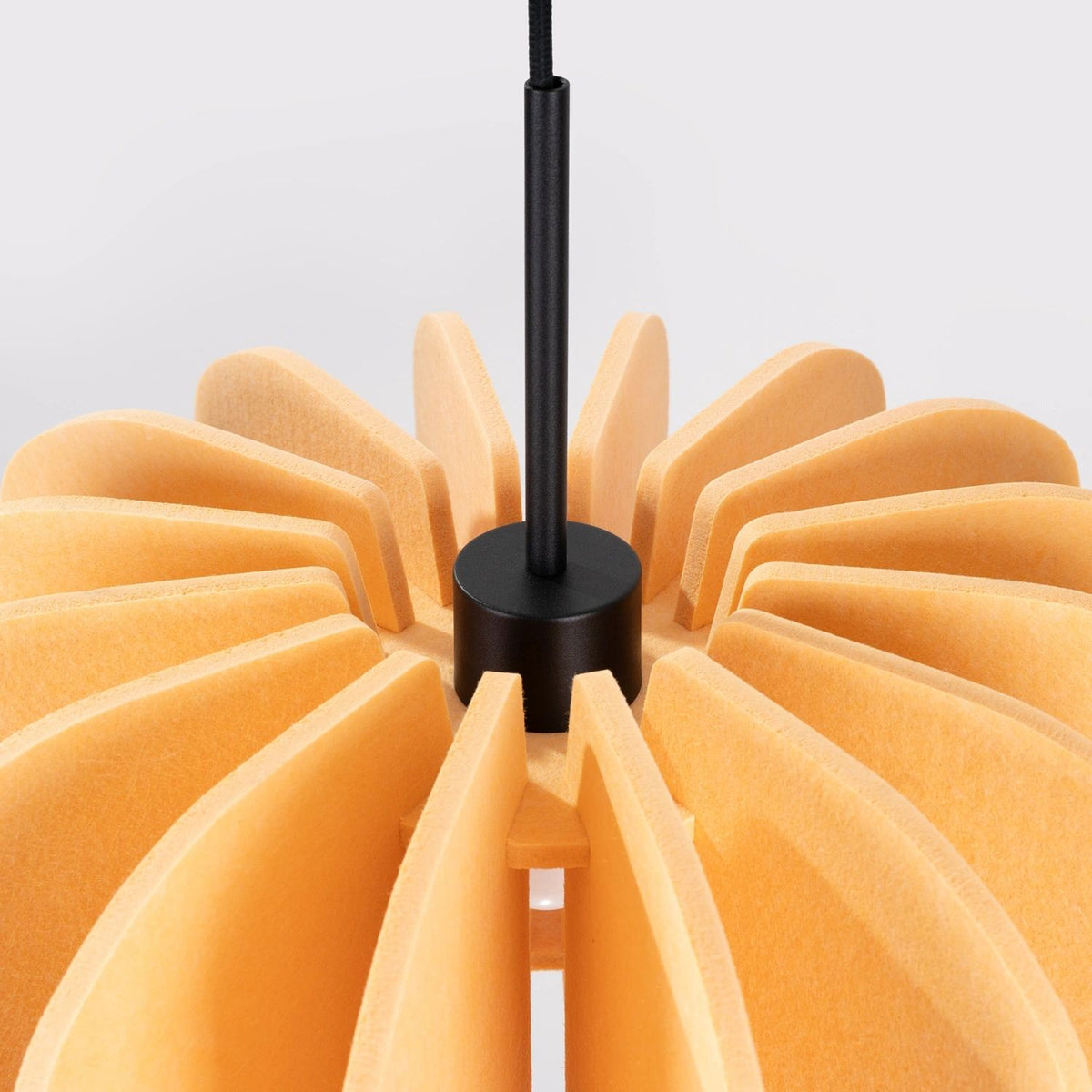 
Lampada a sospensione di design „Mula“ - Giallo/Nero / Ø 45 cm