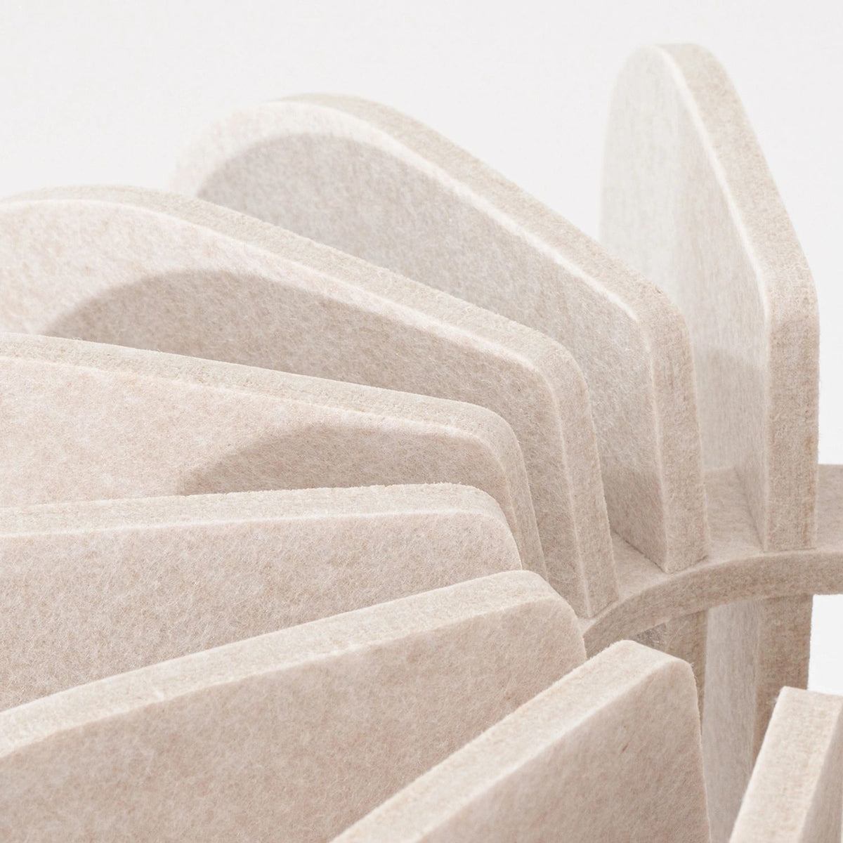 
Design Stehlampe „Mula" - Beige/Schwarz