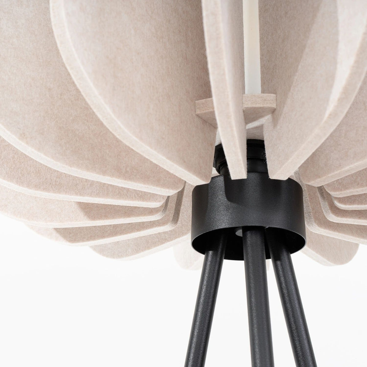 
Design Stehlampe „Mula" - Beige/Schwarz