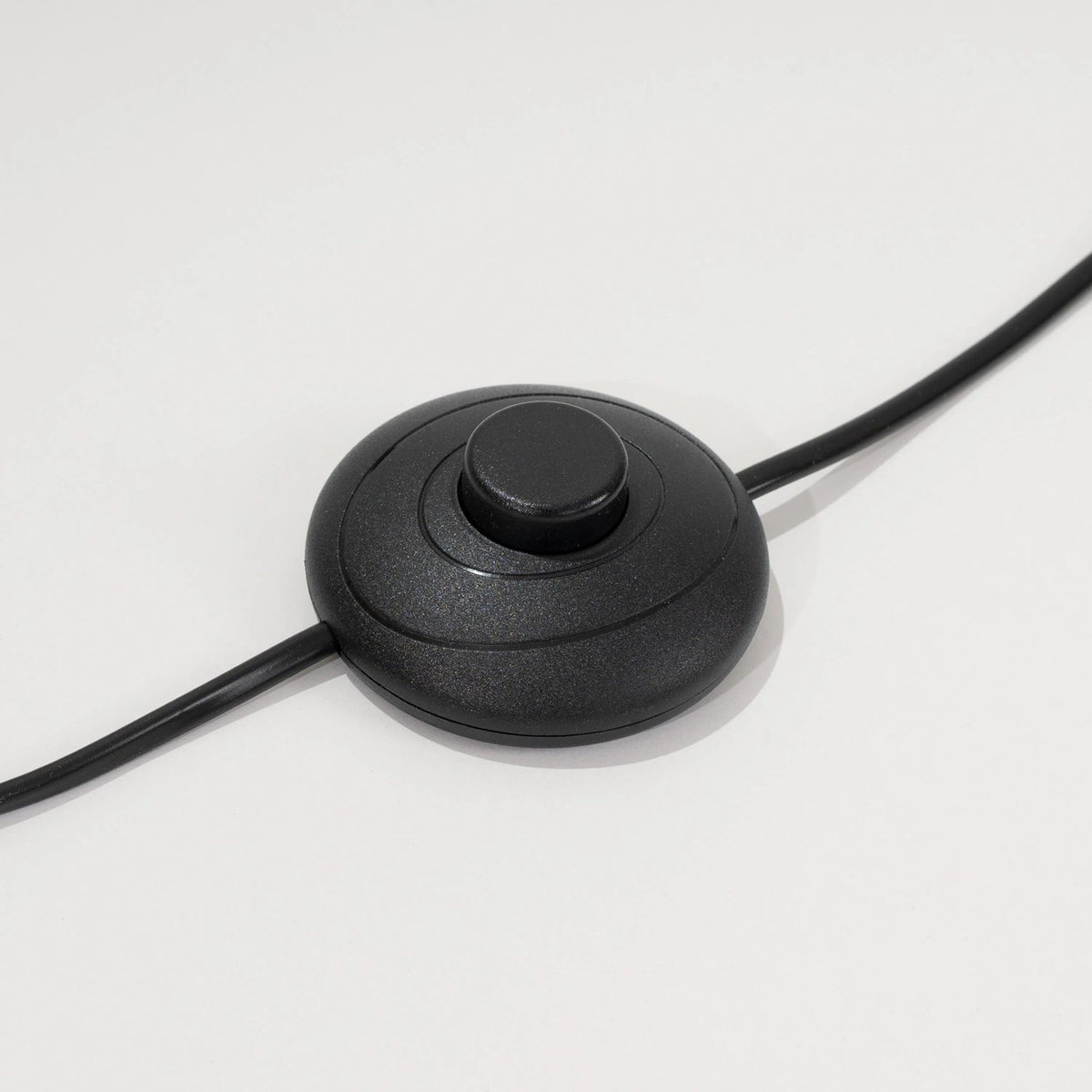 
Design Stehlampe „Mula" - Beige/Schwarz