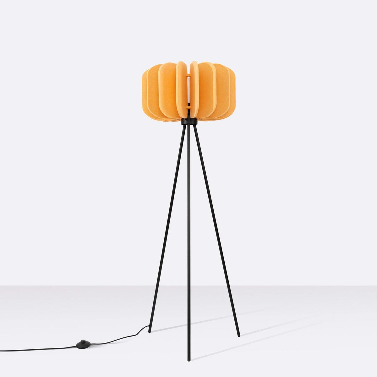 
Design Stehlampe „Mula" - Gelb/Schwarz