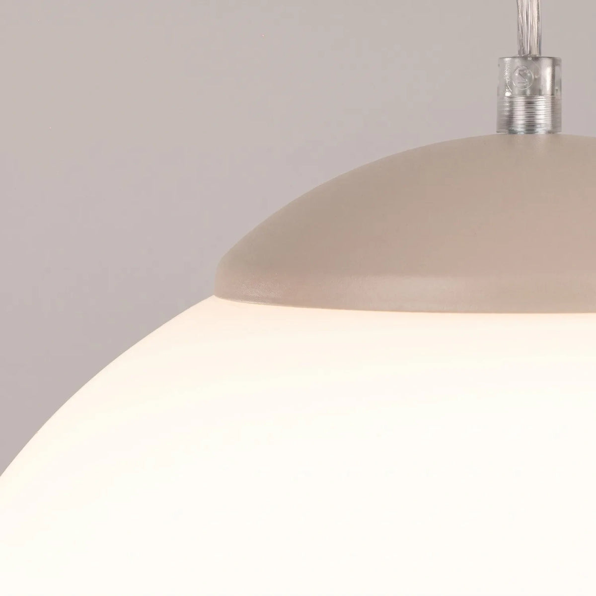 
Design Pendellampe „Ugo“ Ø 40 cm - Weiss / Gold