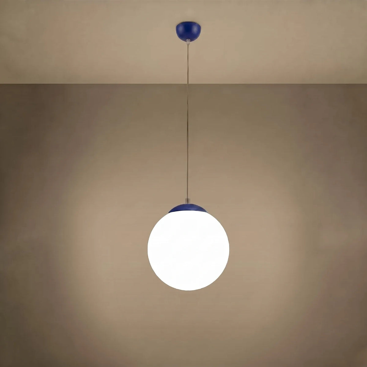 
Design Pendellampe „Ugo“ Ø 30 cm - Weiss / Ultramarine