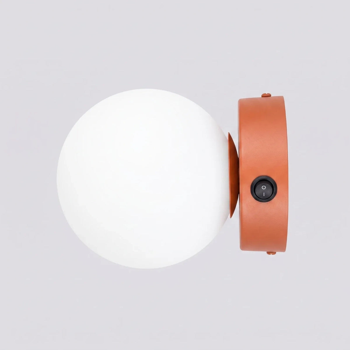 
Lampada da parete di design «Yoli» - Rosso ocra