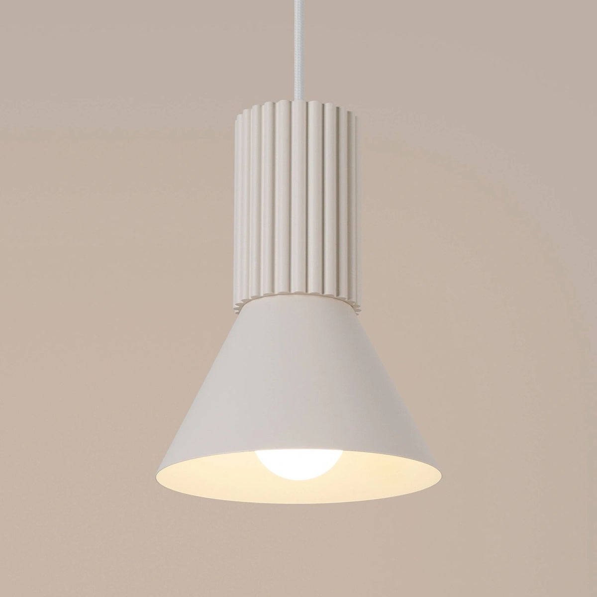 
Lampada a sospensione di design „Estria“ a 1 luce - Beige