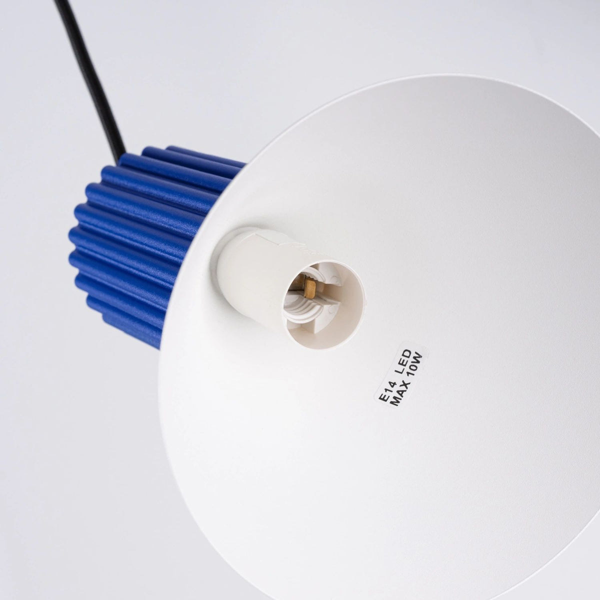 
Lampada a sospensione di design „Estria“ a 1 luce - Bianco/Ultramarino