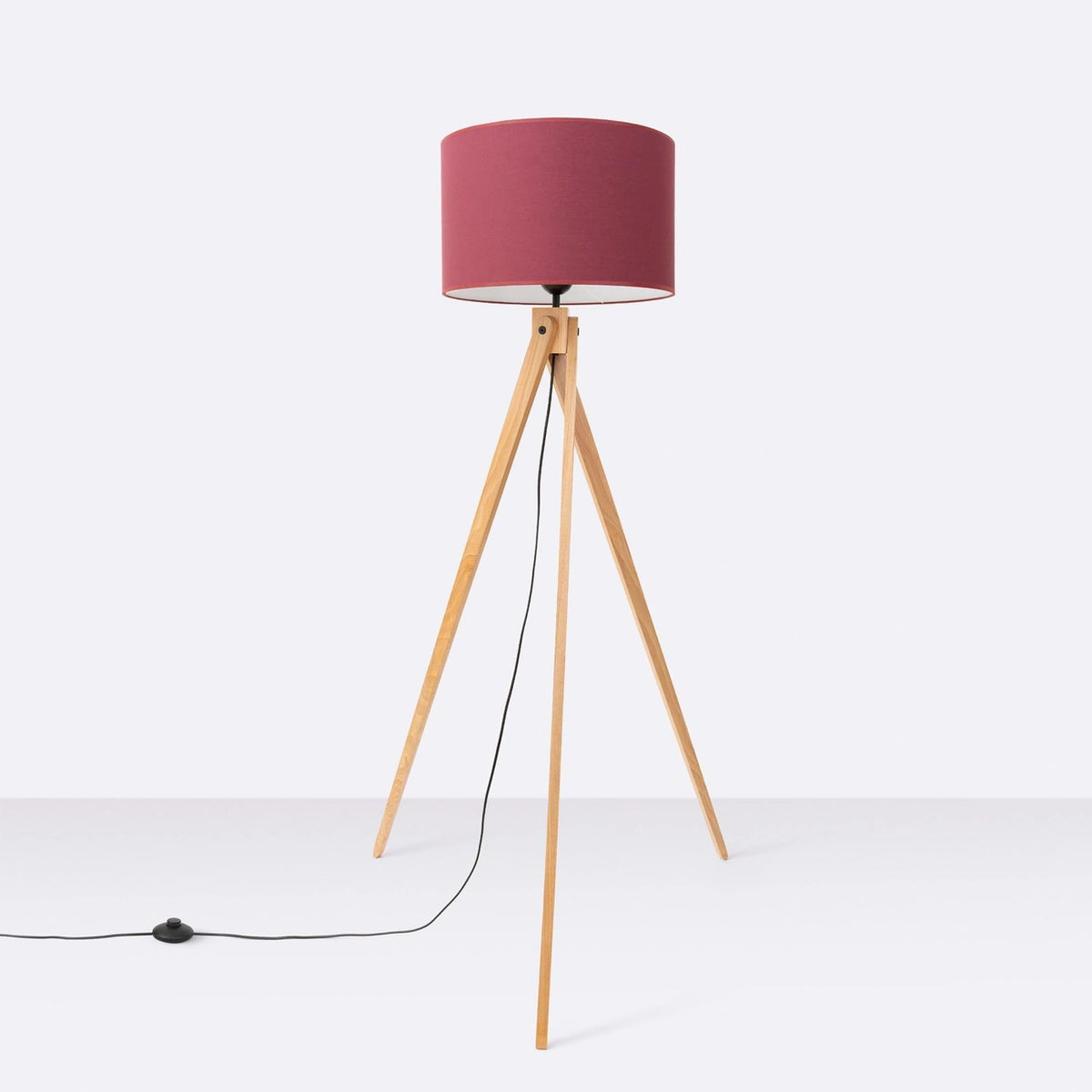 
Design Stehlampe "Natt" - Burgunderrot/Naturholz