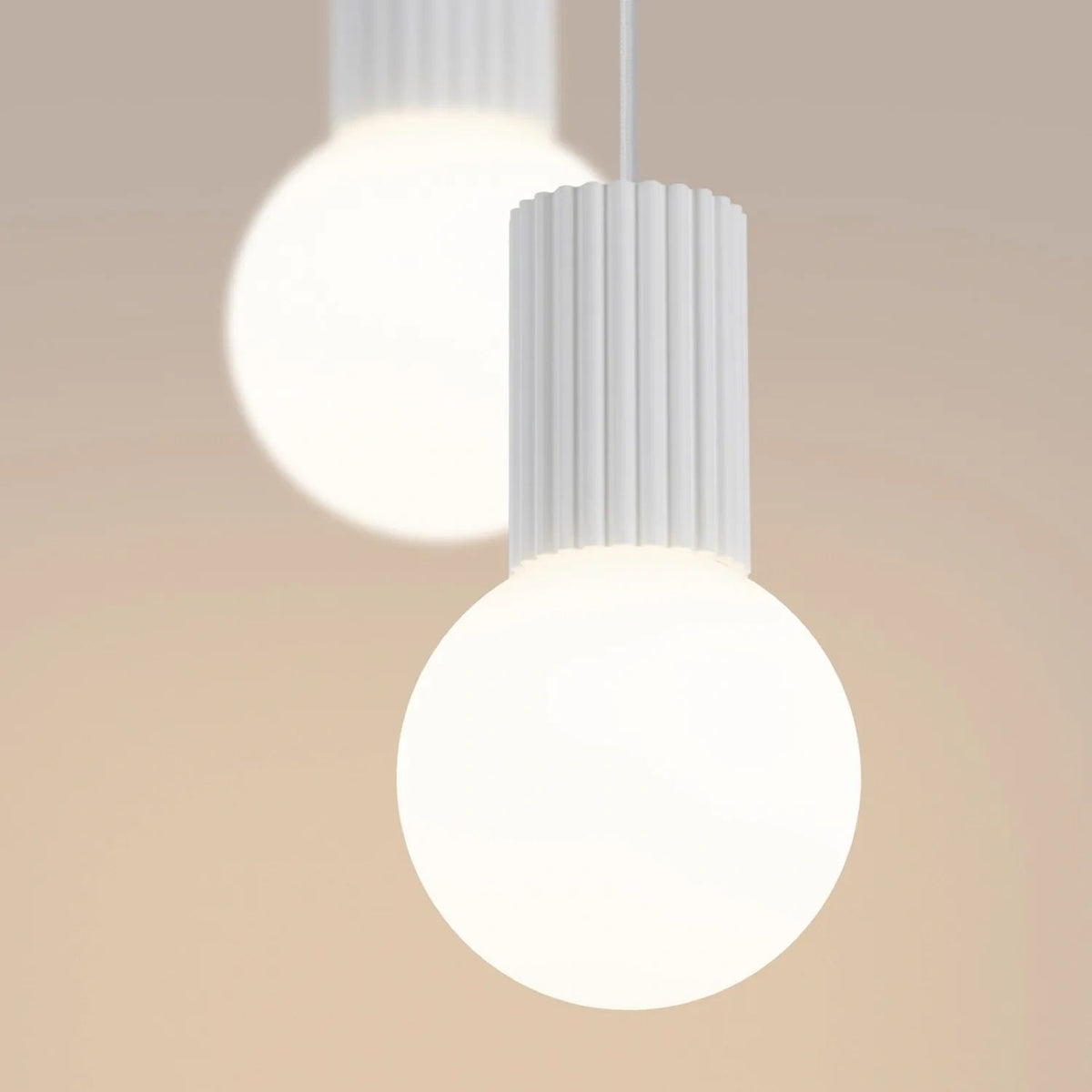 
Design Pendellampe „Halo“, 2-flammig - Weiss