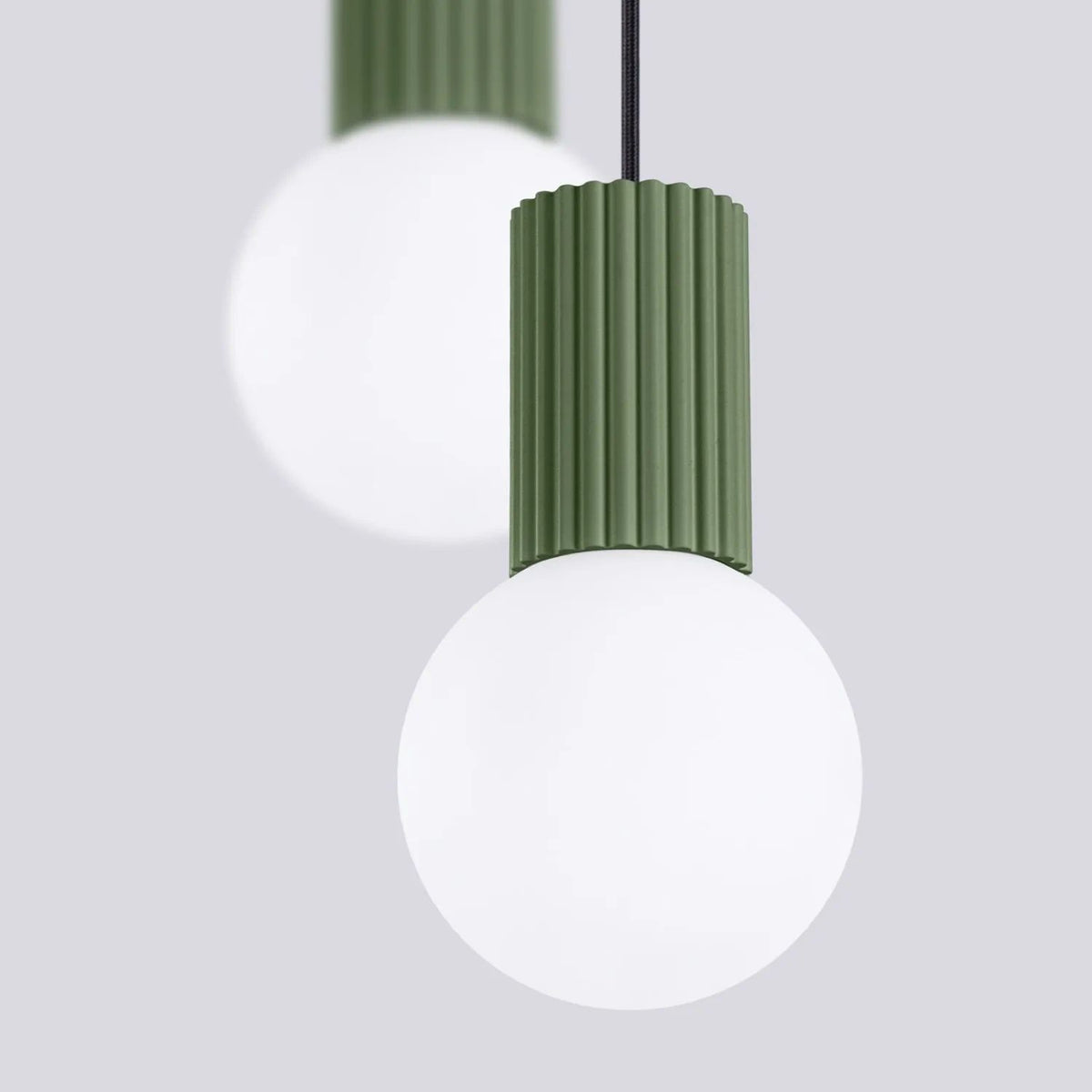 
Design Pendellampe „Halo“, 2-flammig - Olivgrün