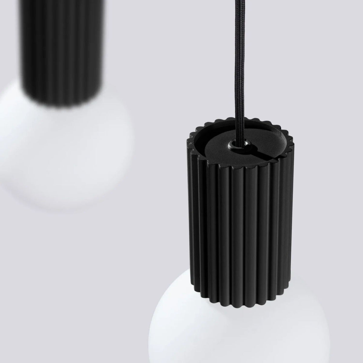 
Design Pendellampe „Halo II“, 2-flammig - Schwarz