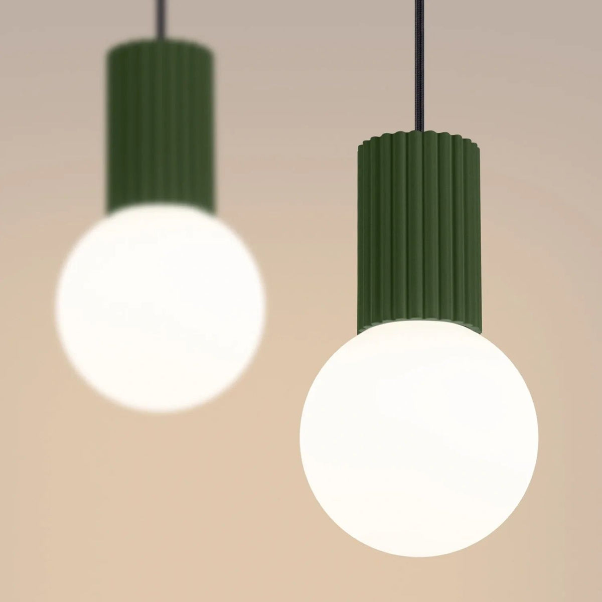
Design Pendellampe „Halo II“, 2-flammig - Olivgrün