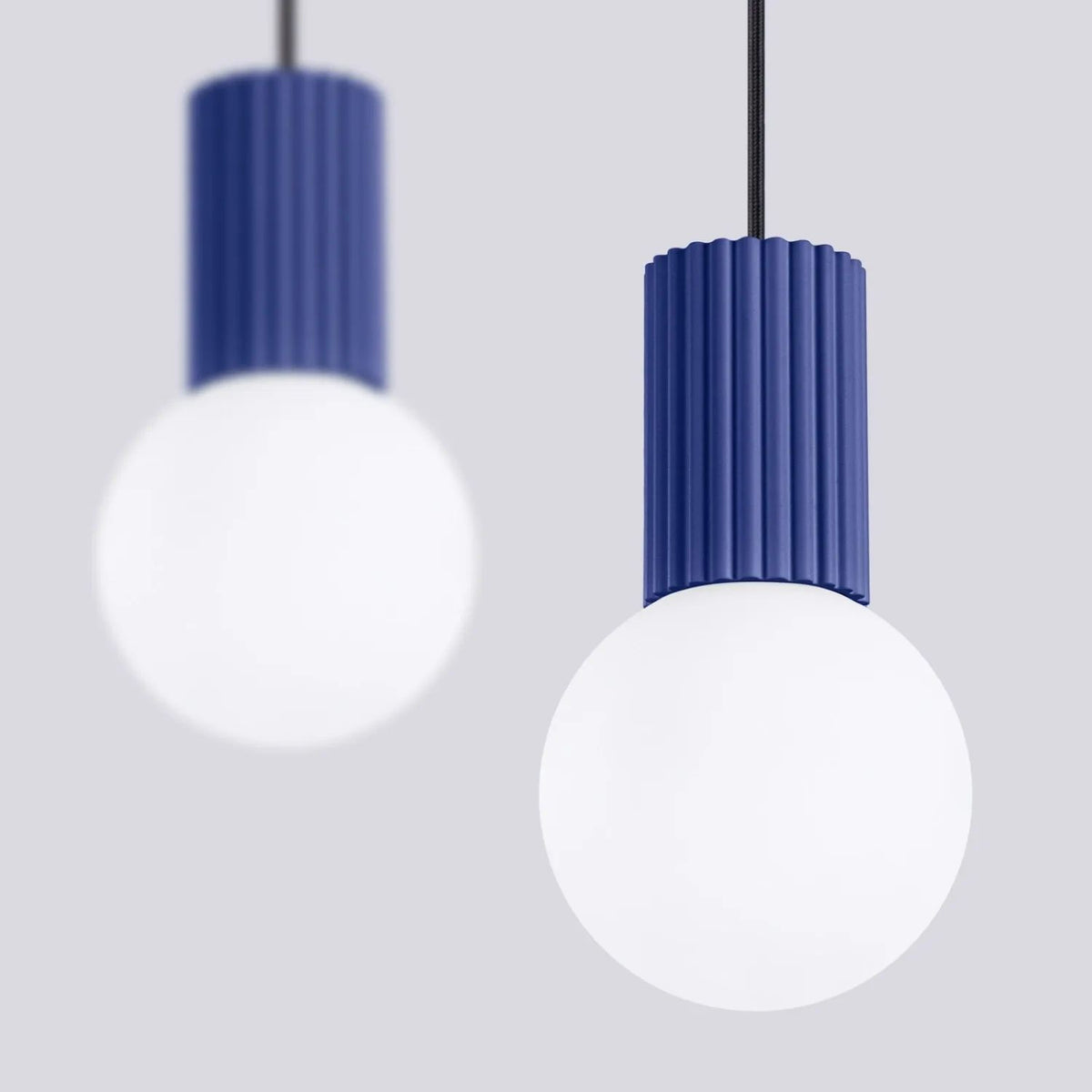 
Design Pendellampe „Halo II“, 2-flammig - Ultramarine
