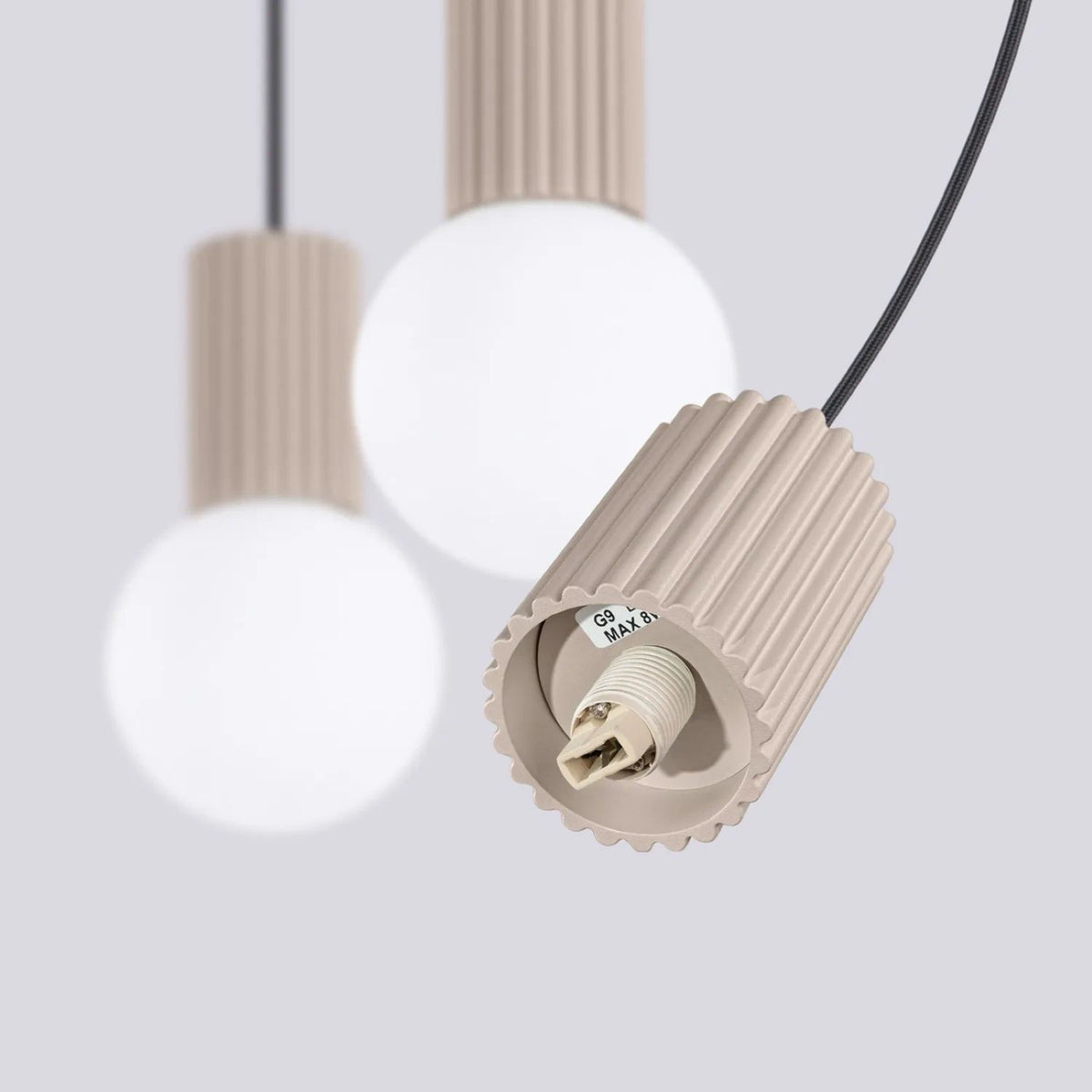 
Design Pendellampe „Halo II“, 3-flammig - Taupe