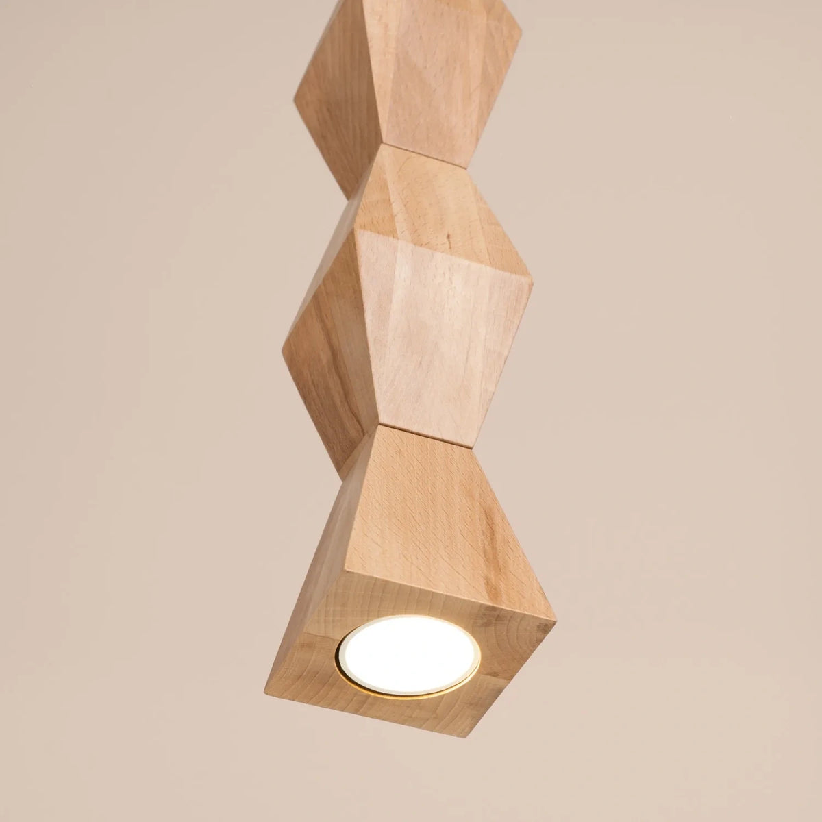 
Lampada a sospensione di design „Kubbe“ - Legno naturale / M