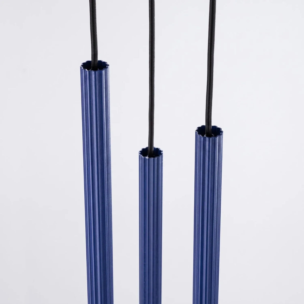 
Design Pendellampe „Arche“ - 3-flammig - Ultramarine