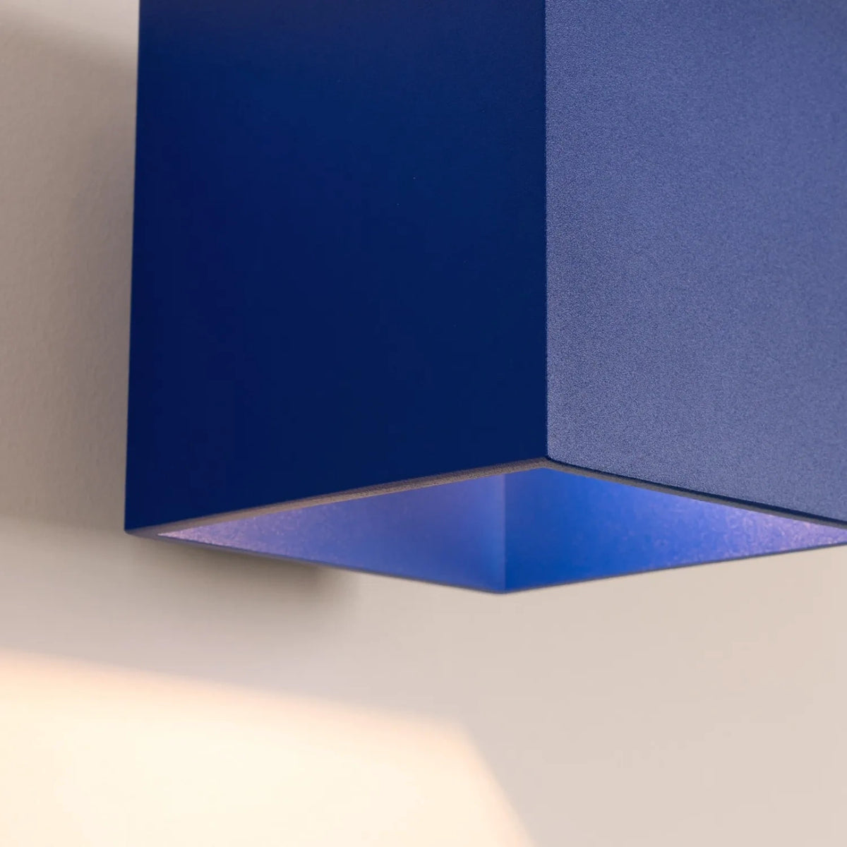 
Lampada da parete di design «Quad» a 1 luce - Ultramarino