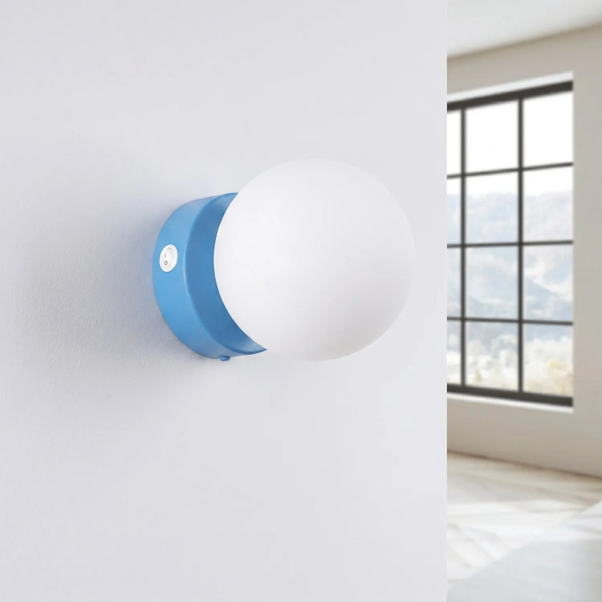 
Design Wandlampe „Yoli“ - Hellblau