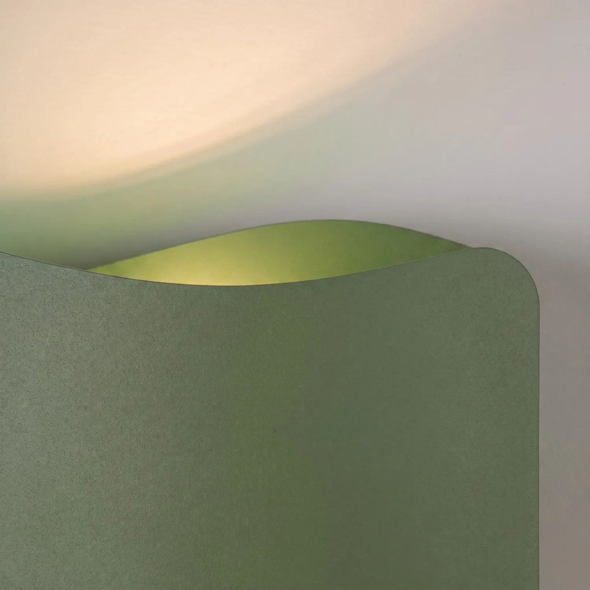 
Design Wandlampe „Tila“ 30 - Olivgrün