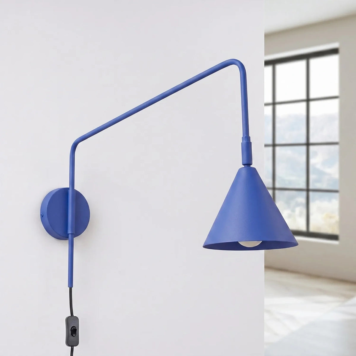 
Design Wandlampe „Nox“ - Ultramarin