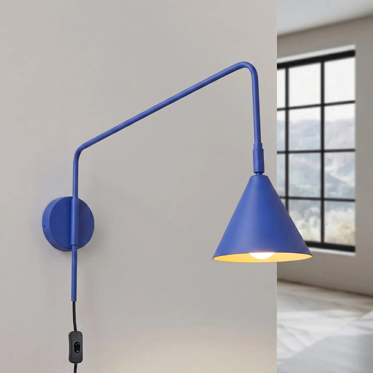 
Design Wandlampe „Nox“ - Ultramarin
