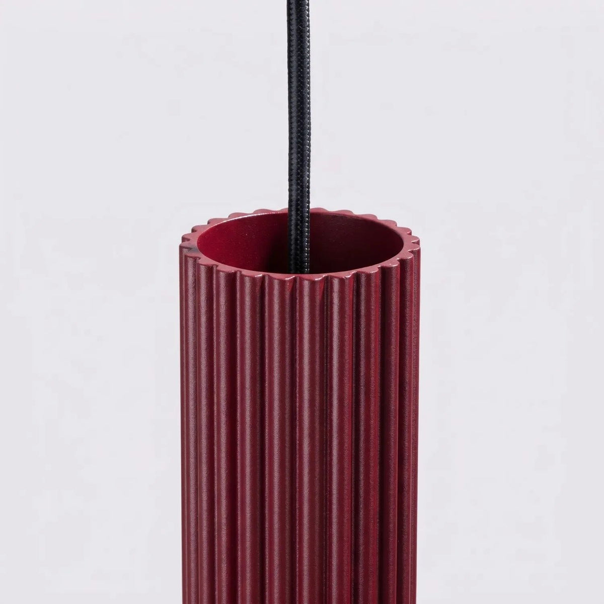 
Suspension design « Karbon » 3 lumières (linéaire) - Bordeaux