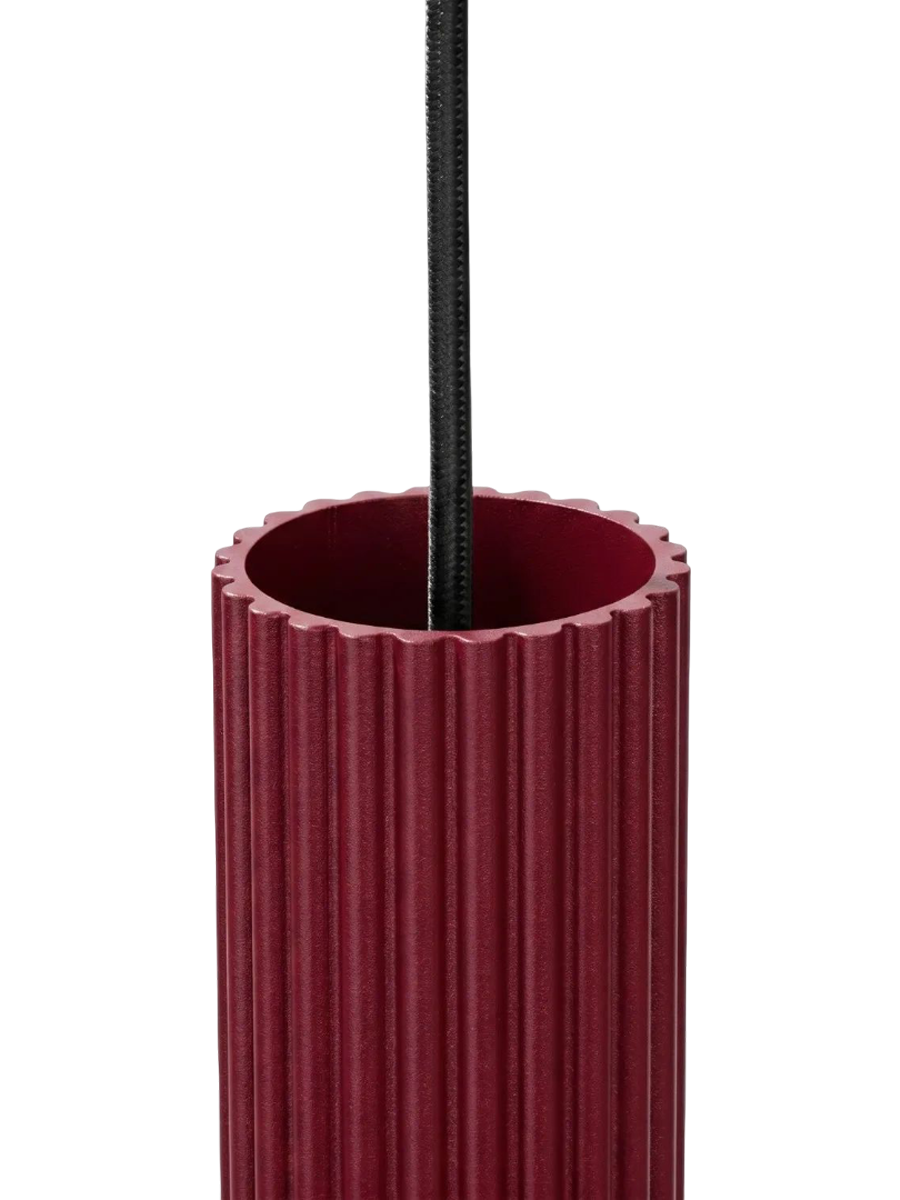 
Design Pendellampe „Karbon“ 3-flammig - Burgundrot