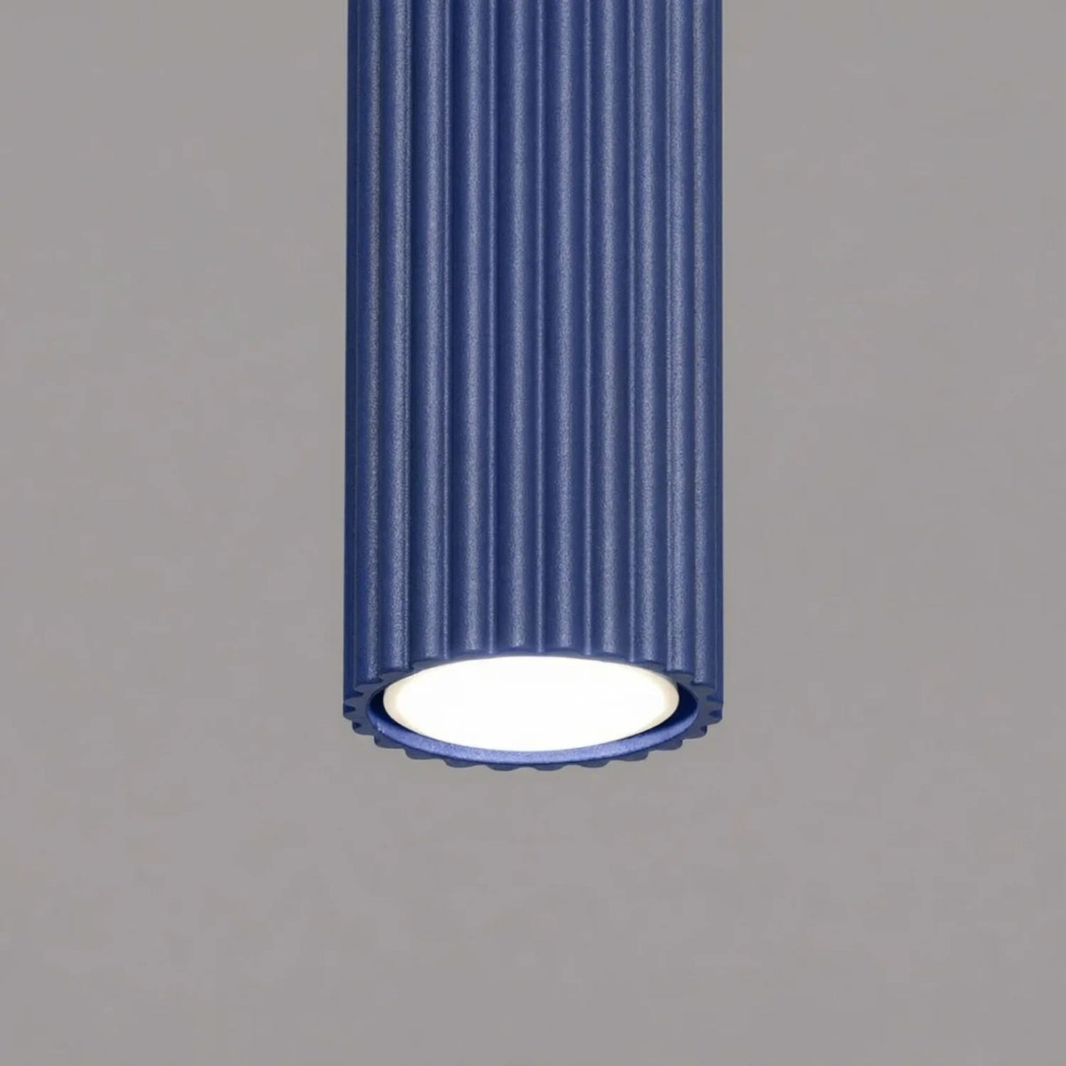 
Design Deckenlampe „Karbon“ - Ultramarine / Ø 6.5 x 40 cm