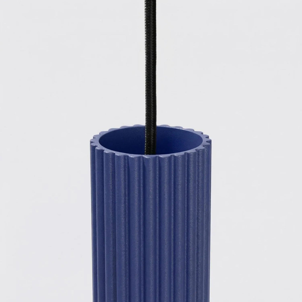 
Design Pendellampe „Karbon“ 2-flammig - Ultramarine