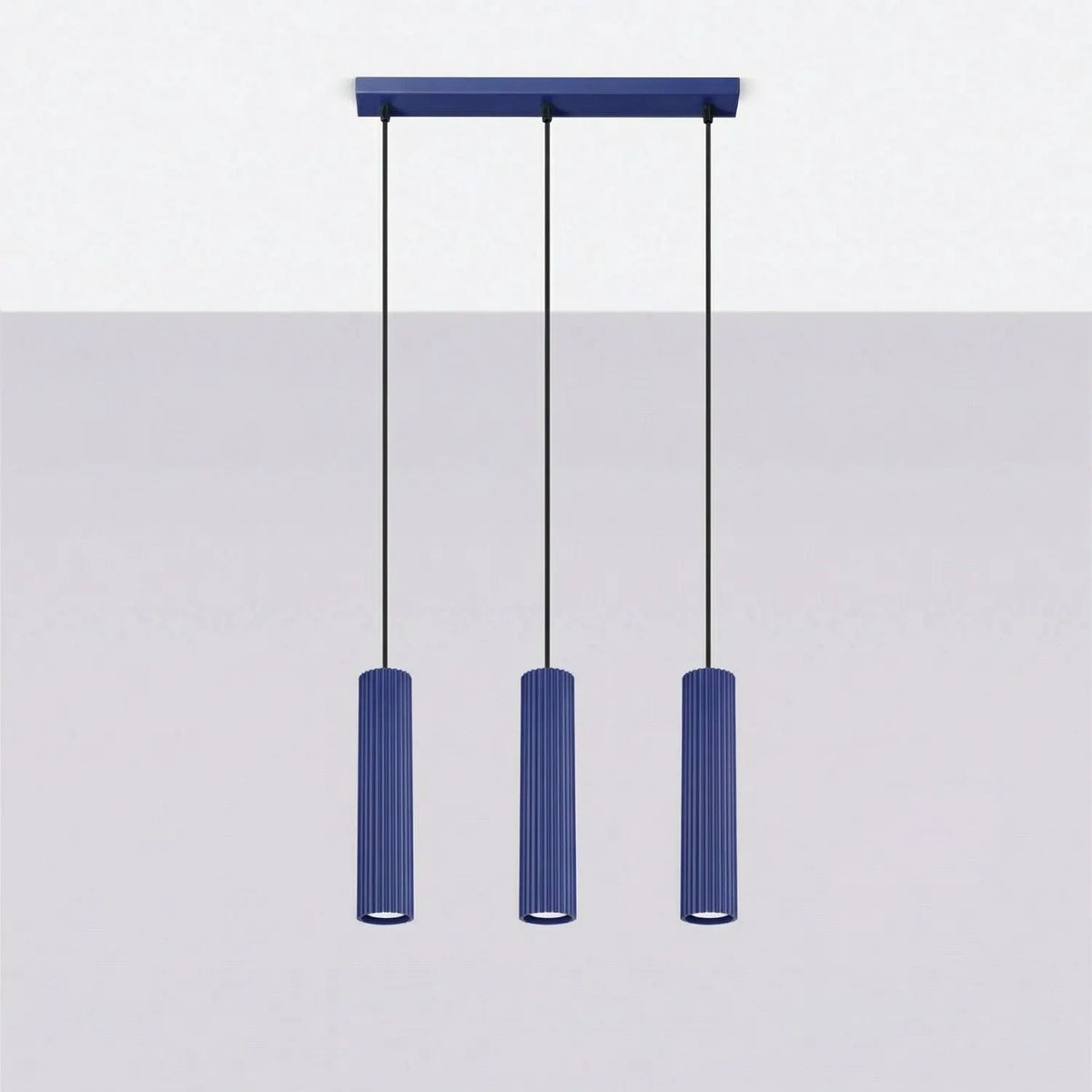 
Design Pendellampe „Karbon“ 3-flammig (linear) - Ultramarine
