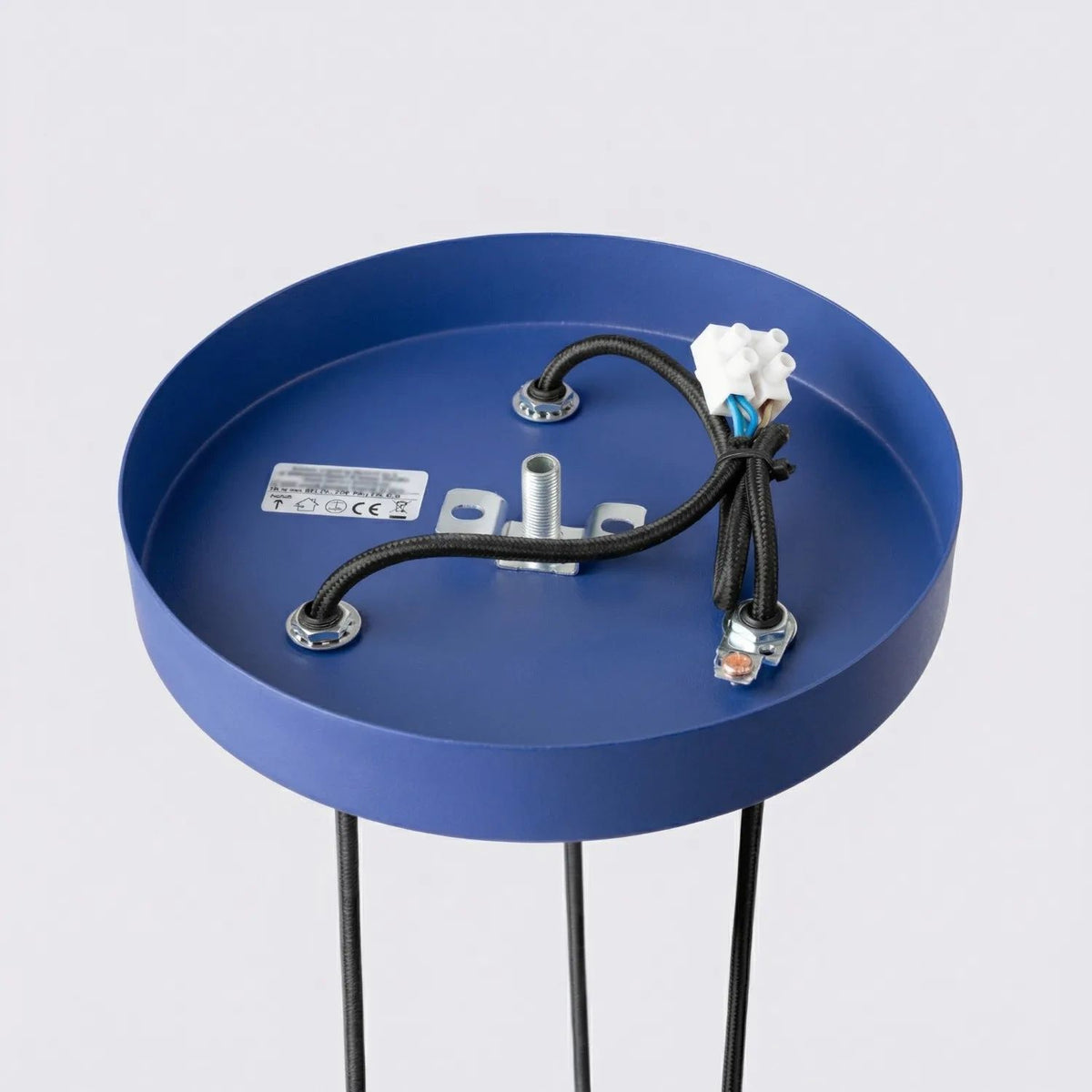 
Design Pendellampe „Karbon“ 3-flammig - Ultramarine