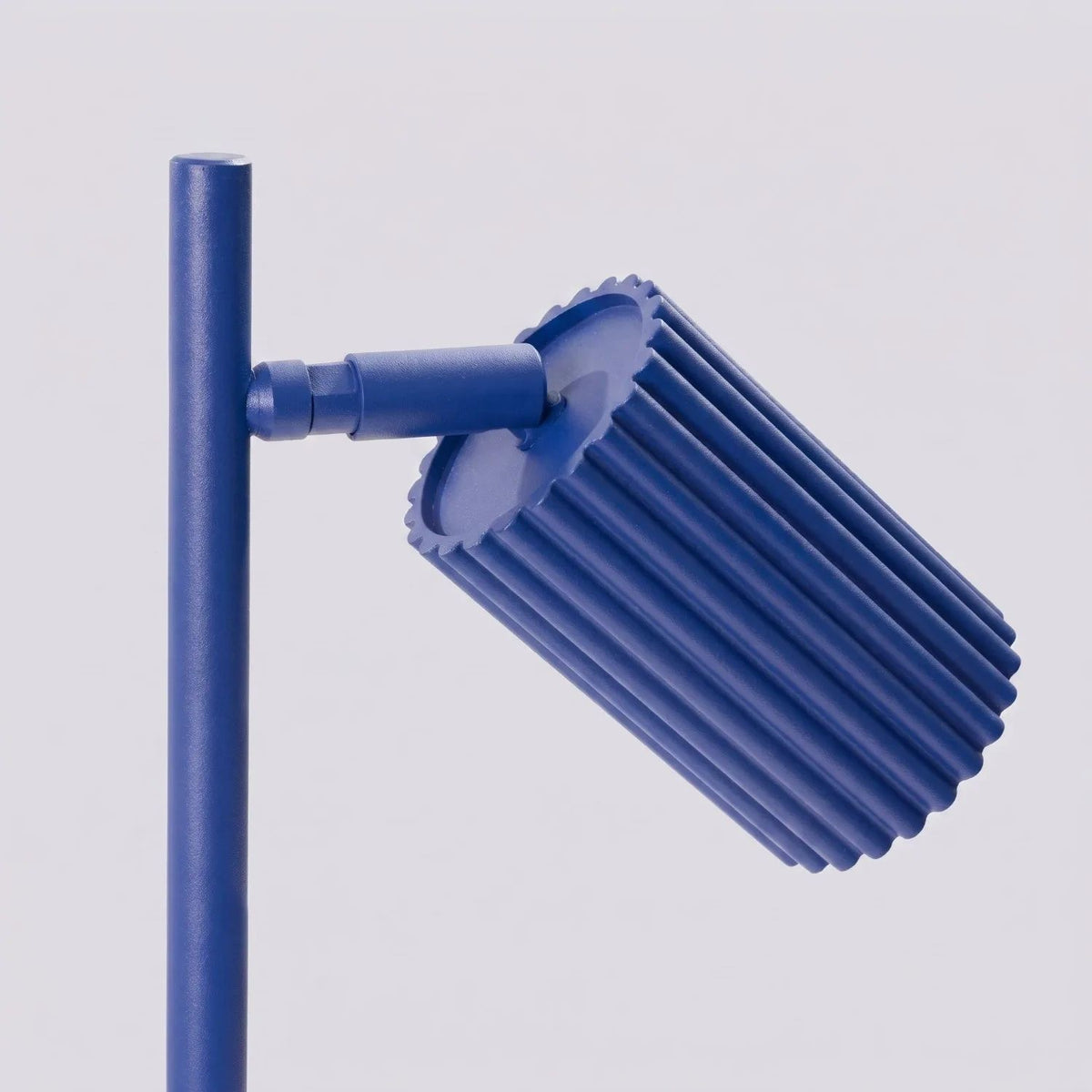 
Design Tischlampe „Karbon“ - Ultramarine