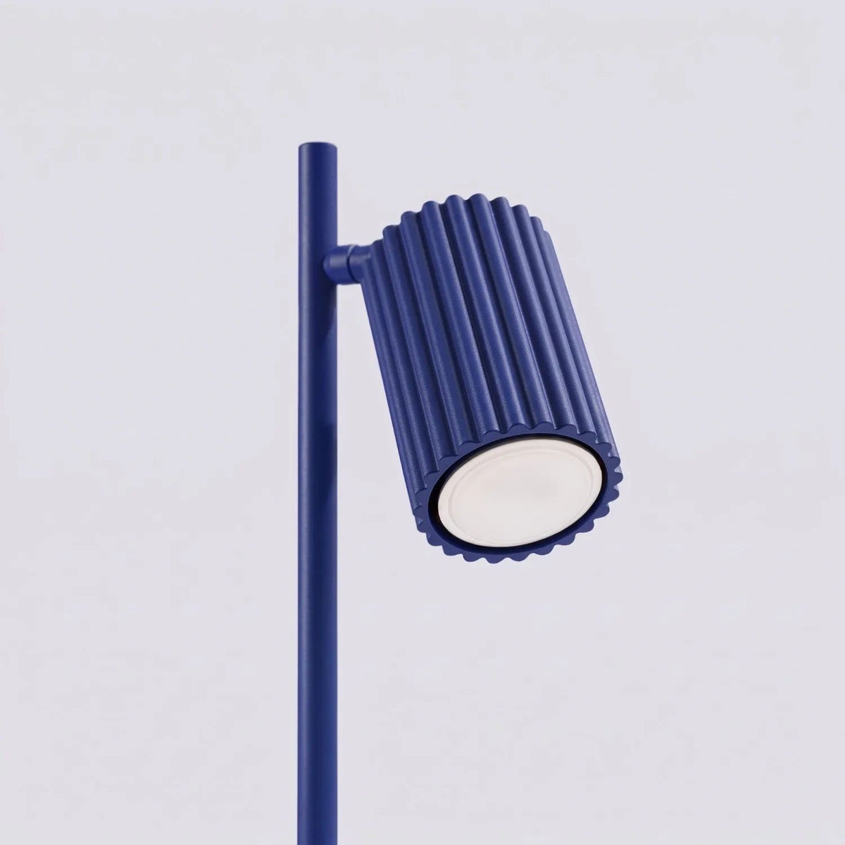 
Design Tischlampe „Karbon“ - Ultramarine