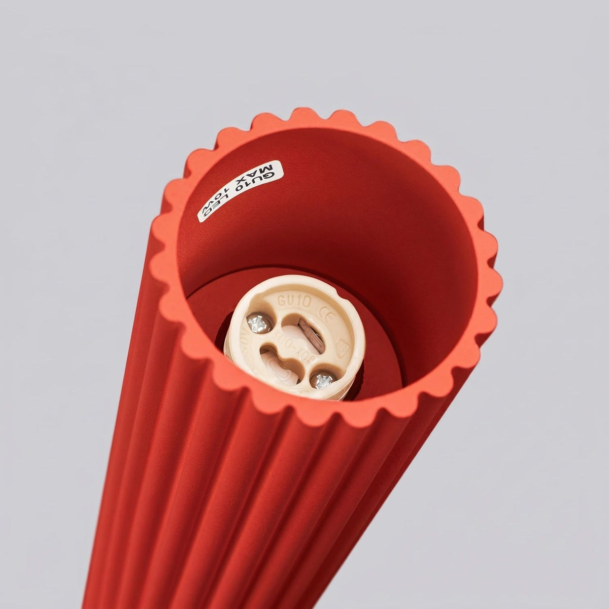 
Design Deckenlampe „Karbon“ - Rot / Ø 6.5 x 10 cm