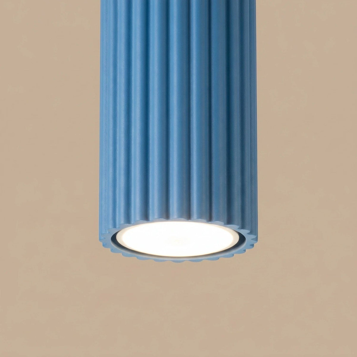 
Design Deckenlampe „Karbon“ - Hellblau / Ø 6.5 x 10 cm