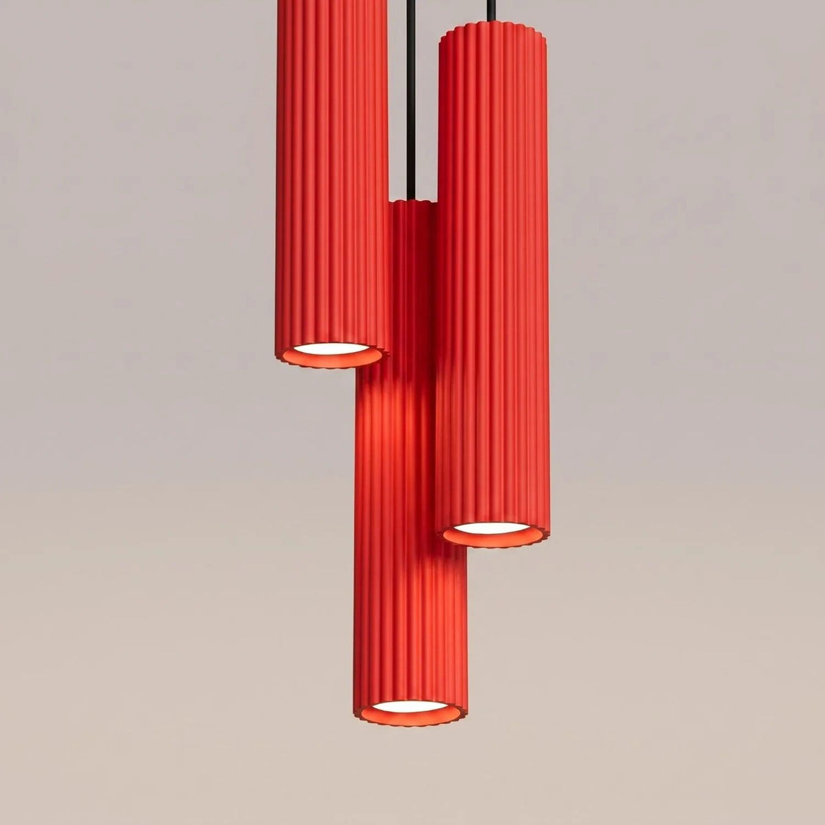 
Design Pendellampe „Karbon“ 3-flammig - Rot