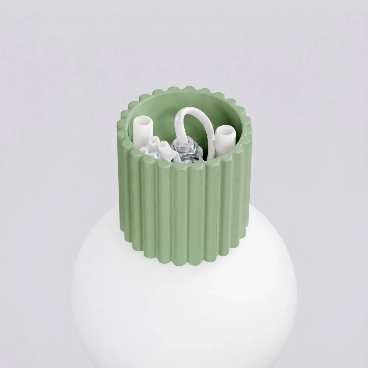 
Design Wand- & Badlampe „Halo“ - Salbeigrün
