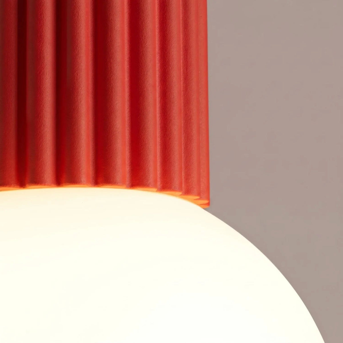 
Design Deckenlampe „Halo“ - Rot