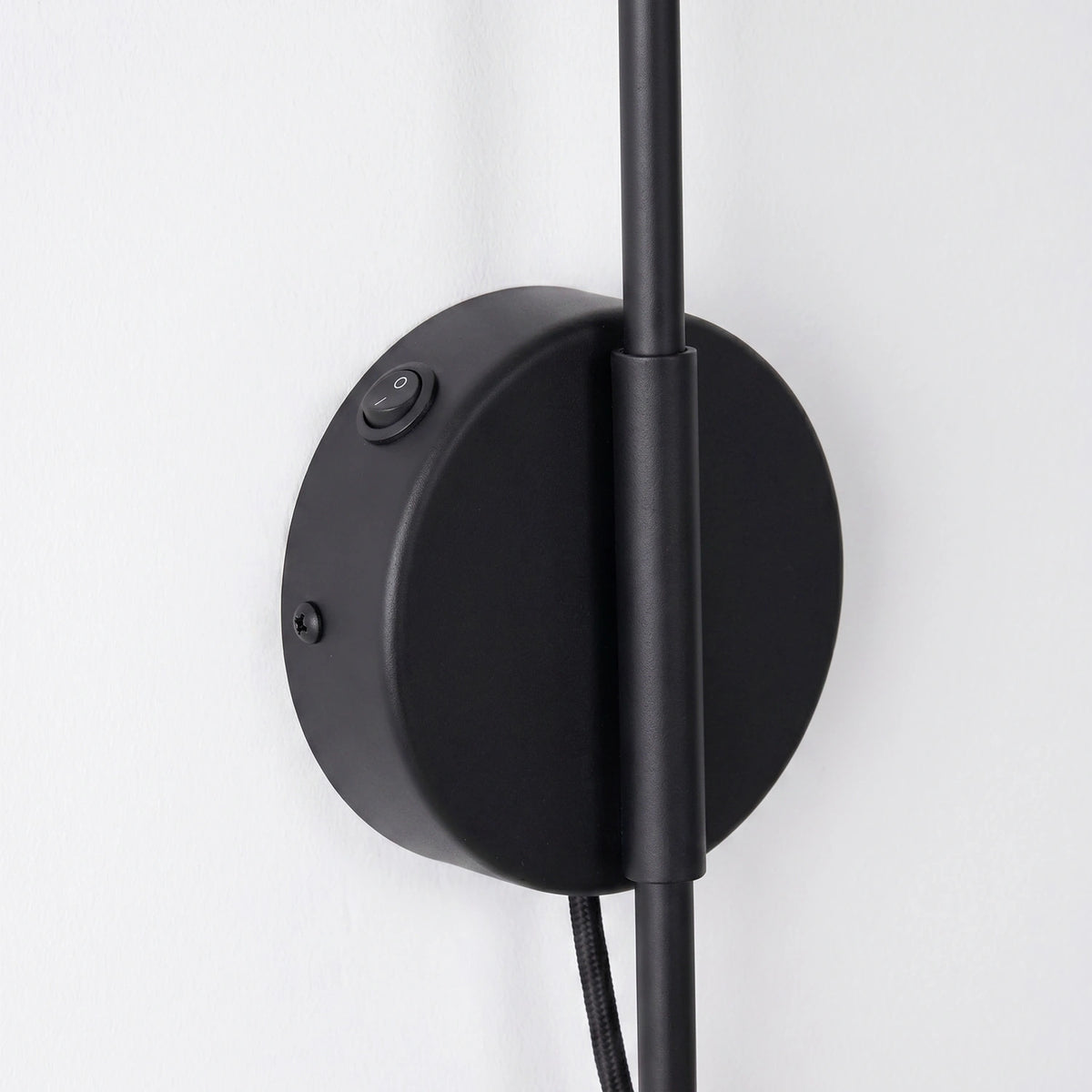 
Design Wandlampe „Nox“ 1-flammig mit Schalter - Schwarz