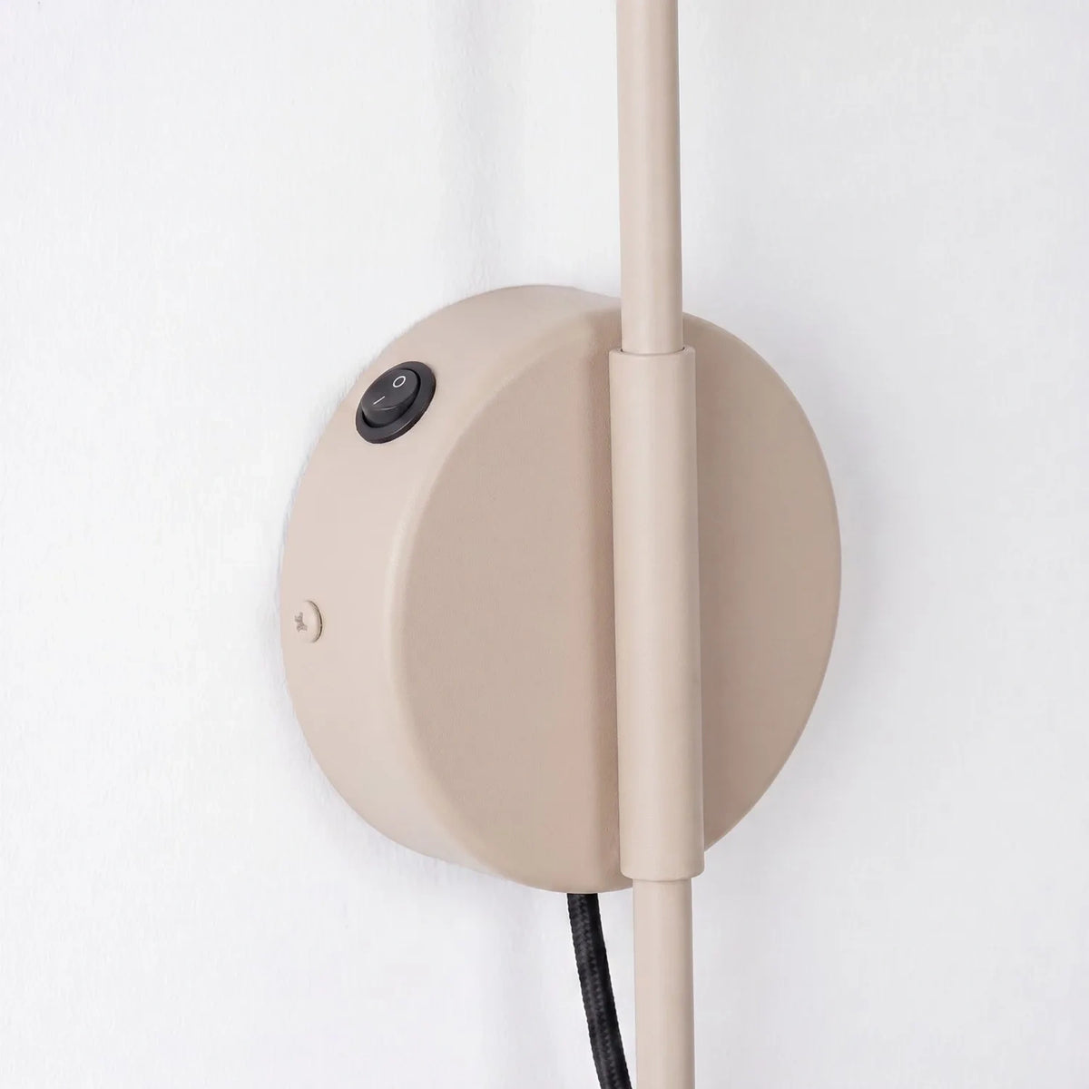 
Design Wandlampe „Nox“ 1-flammig mit Schalter - Taupe