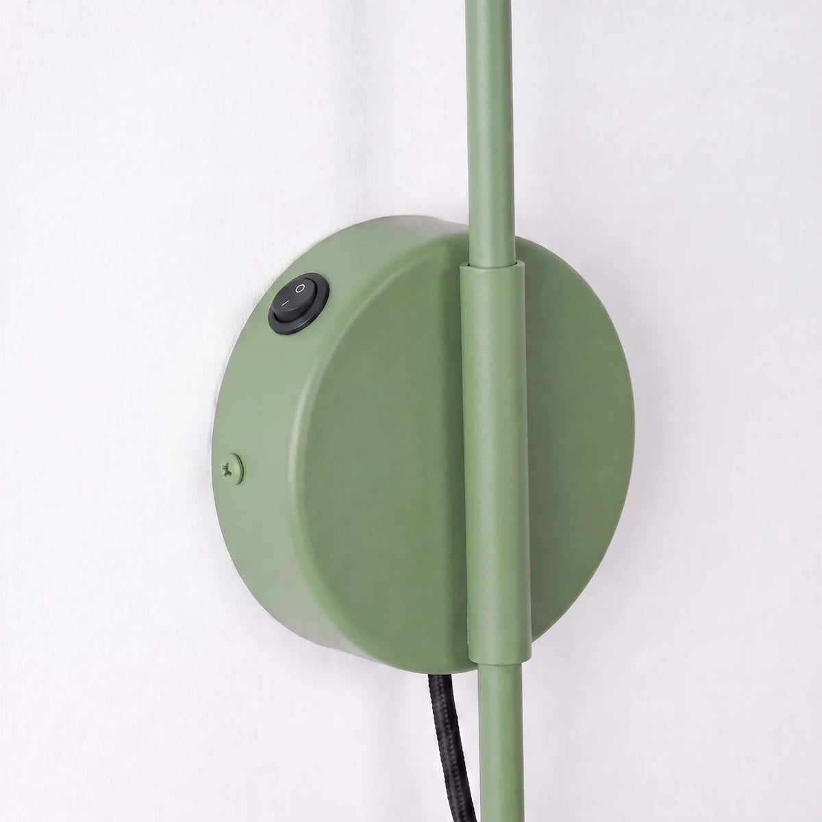 
Design Wandlampe „Nox“ 1-flammig mit Schalter - Salbeigrün