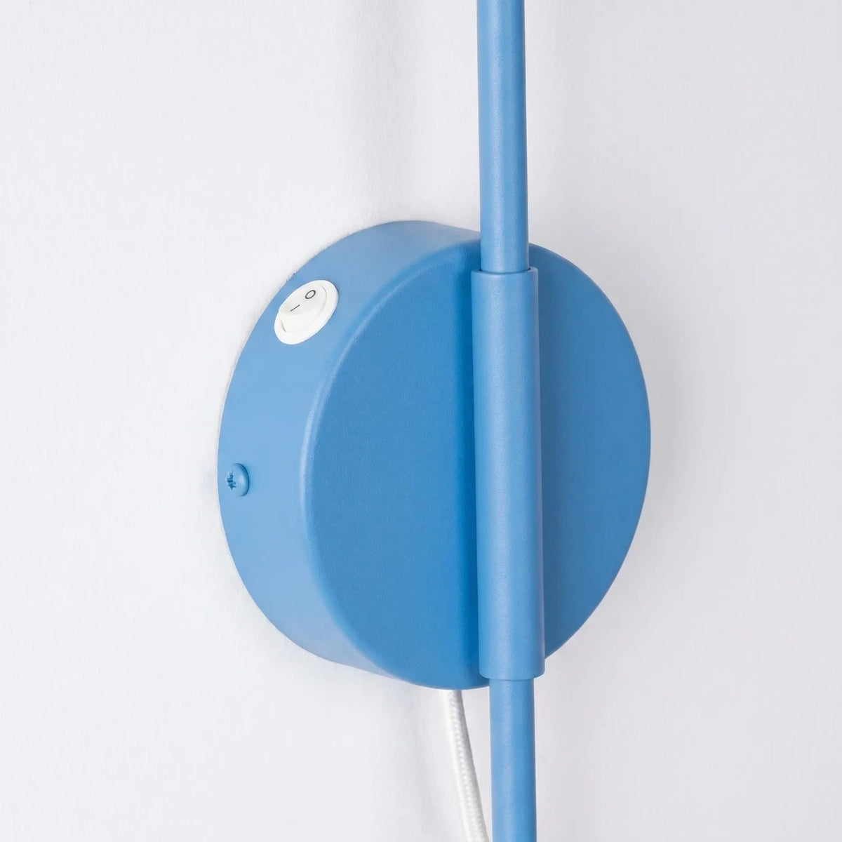
Design Wandlampe „Nox“ 1-flammig mit Schalter - Hellblau
