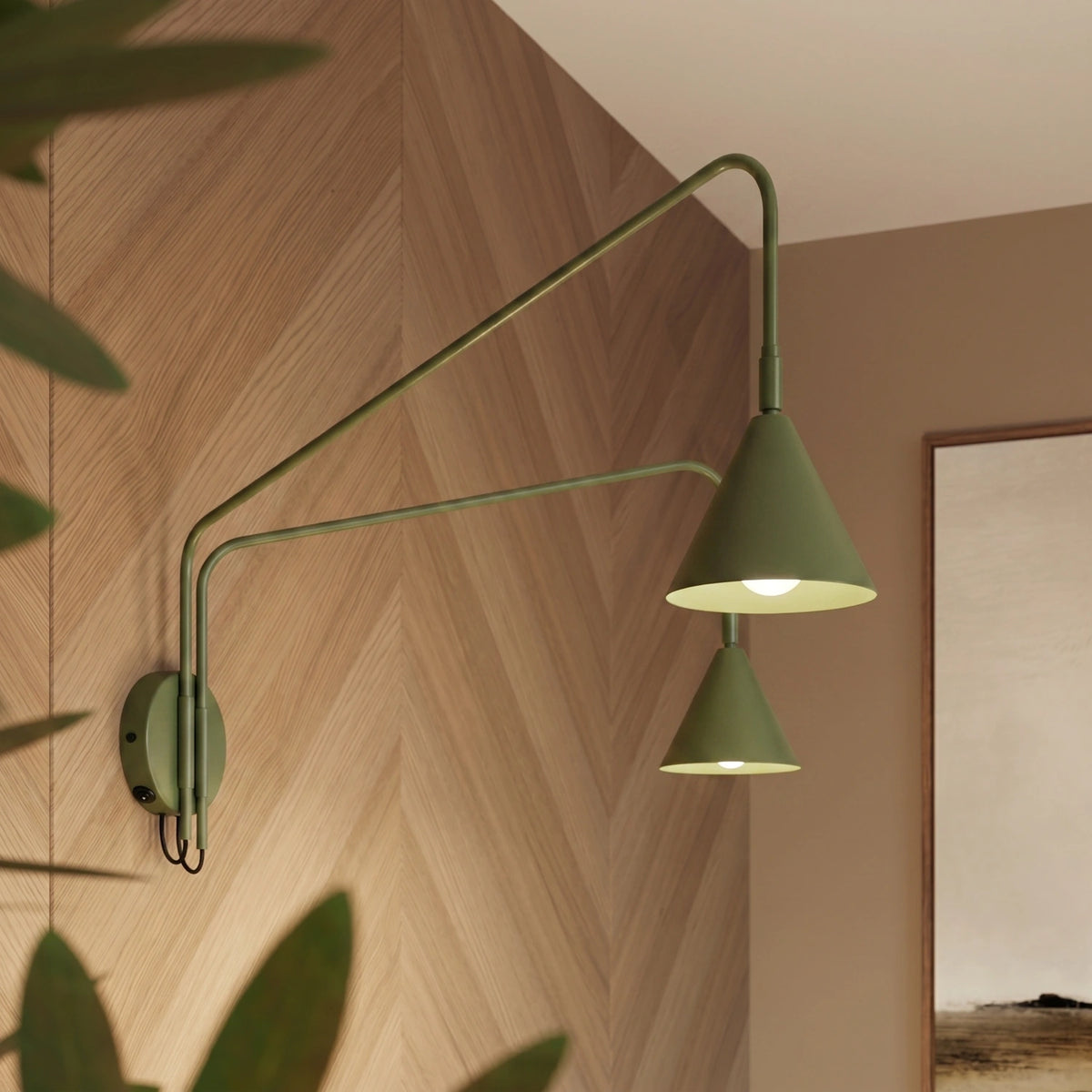 
Design Wandlampe „Nox“ 2-flammig mit Schalter - Olivgrün