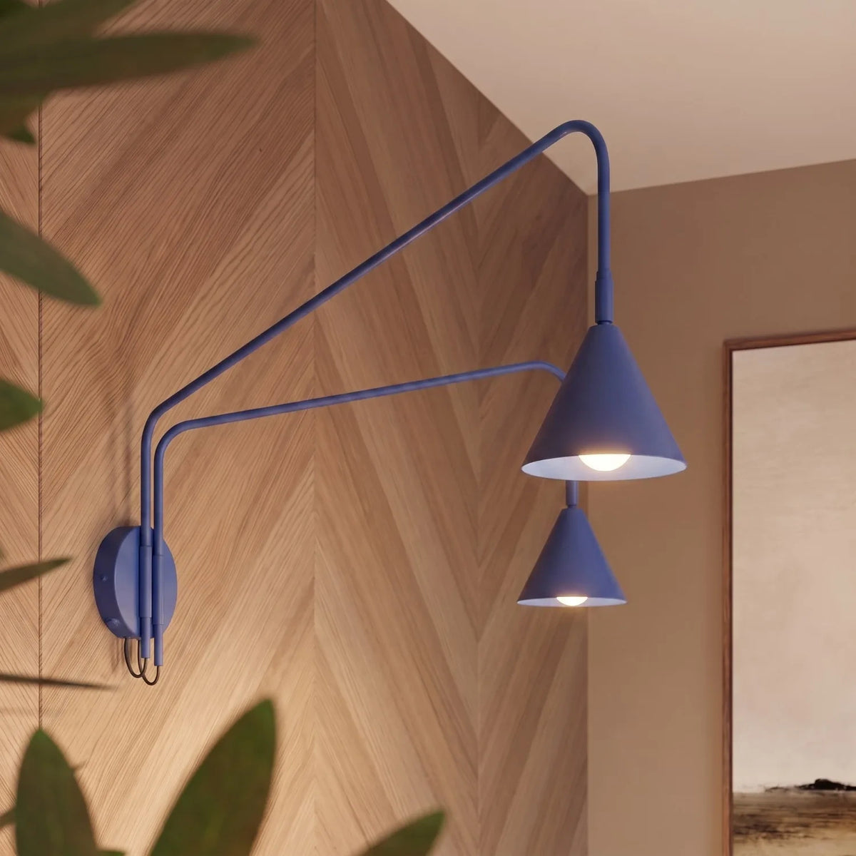 
Design Wandlampe „Nox“ 2-flammig mit Schalter - Ultramarin