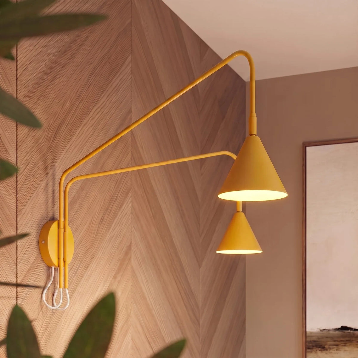 
Design Wandlampe „Nox“ 2-flammig mit Schalter - Gelb